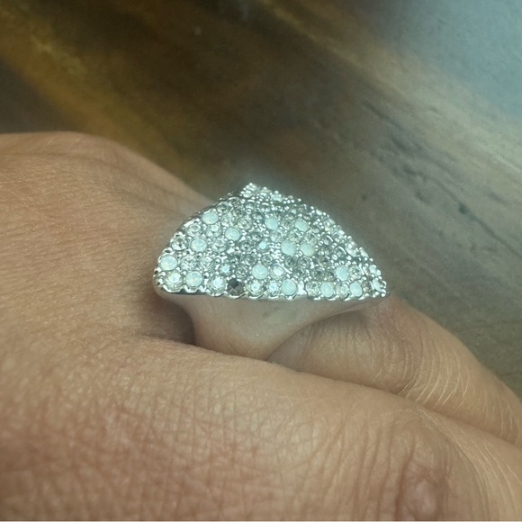 Matching ring and necklace set. - Picture 10 of 11